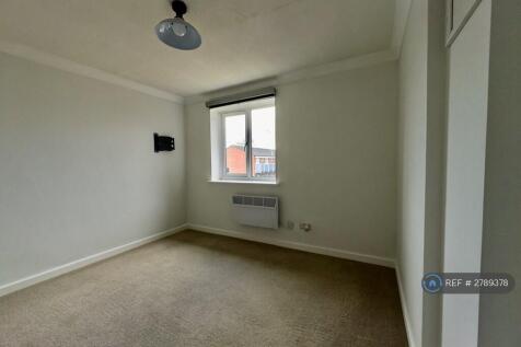 Bedroom One (First Floor)