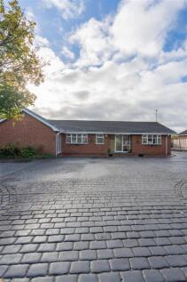 156 Station Road-37.jpg