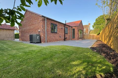 Chantry Way bungalow g.jpg