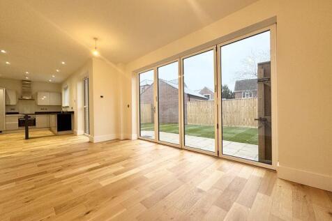 Dining area alt view