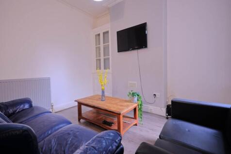 5-bed house on Jubilee Drive, Kensington Fields, Liverpool, £455/mo