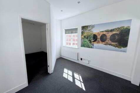 Office to rent Image 8
