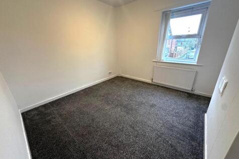 Vicarage Bedroom 2.jpeg