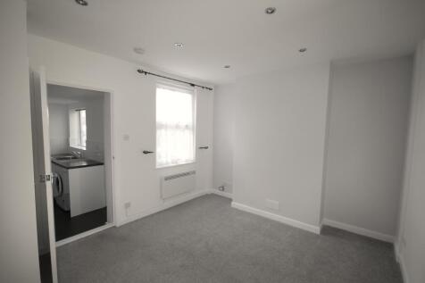 Stock Terrace, Stock Chase, Heybridge, Essex photo 5