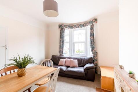 6 Victoria Road-2.jpg