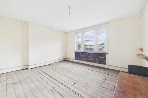 3 - Substantial three-storey conversion opportunit