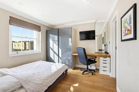 Bedroom/ Studio