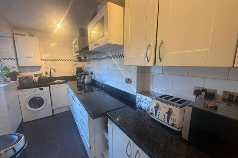 30, Peel Green Road, Eccles, Salford photo 4