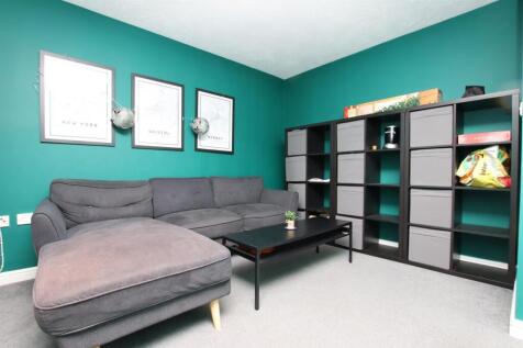 Living Room.JPG