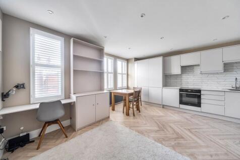 Kingston Road, Raynes Park, London, SW20 photo 4