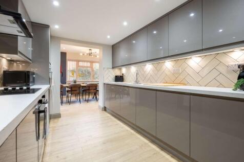 Eynsham Road photo 5