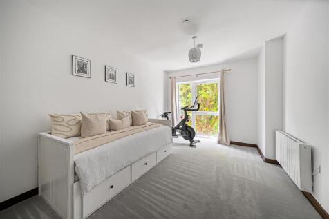 Eleanore House-02.jpg