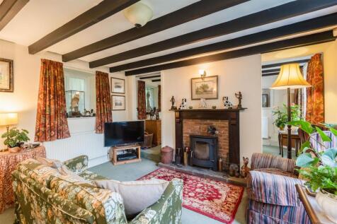 Rockery Cottage Snug-2.jpg