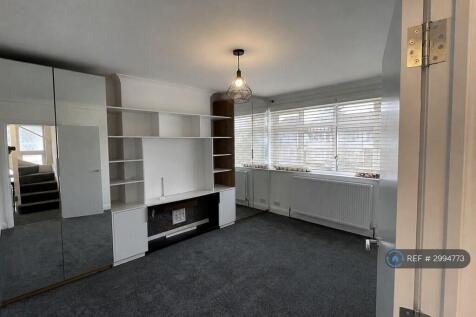 Edgwarebury Lane, Edgware, HA8 photo 3