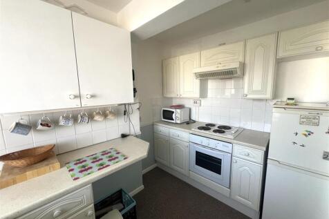 kitchen 2.JPG