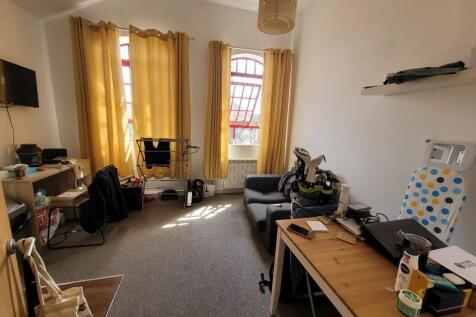 1 Bed Apartment
