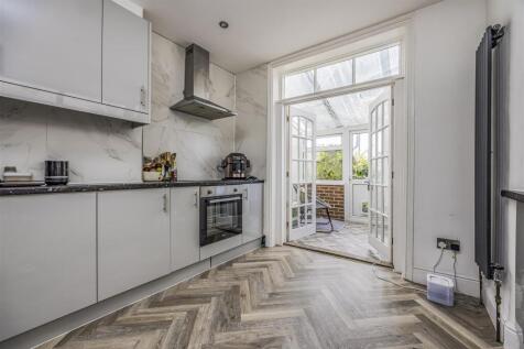 122 Haslemere Road, Southsea-PorticoMarketing-Sold