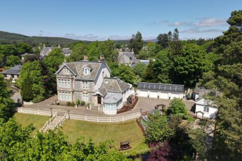 Dunstaffnage House Grantown On Spey