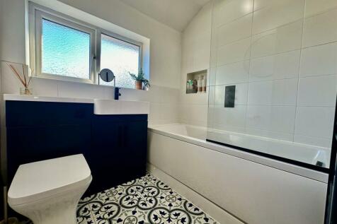 WhatsApp Image 2025-01-09 at 16.01.04_dd3bfe6d.jpg