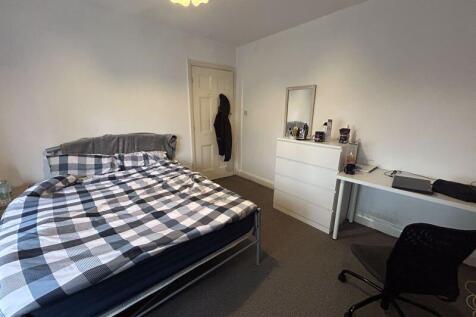 Harrington Drive, Nottingham photo 5