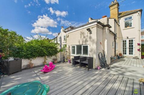 Presented by Kevin at EweMove Bexleyheath and Dart