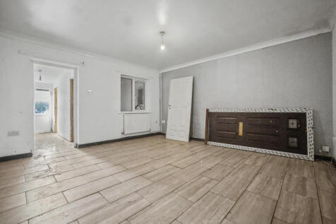 62 Lapwing Close, Minster-on-sea, Kent, ME12 3RB
