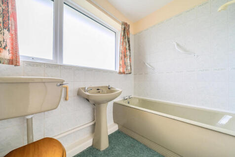 1297401-17-682da6...