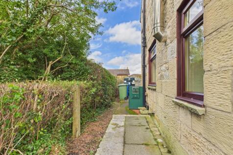 CAM04201G0-PR0109-STILL005