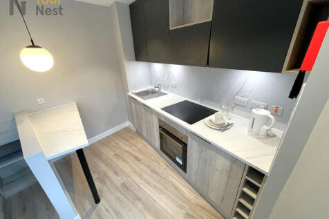 Premium studio midfloor, Briggate Studios,  Leeds, LS1 6AA photo 5