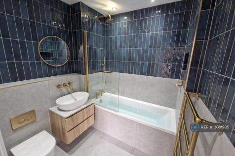 Adelaide Terrace, Liverpool, L22 photo 5