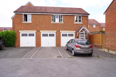 Garage &amp; driveway