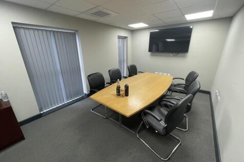 Office to rent Image 7