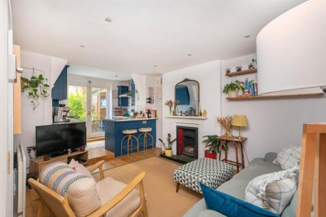 G0F2WPCN - Lounge E.jpg