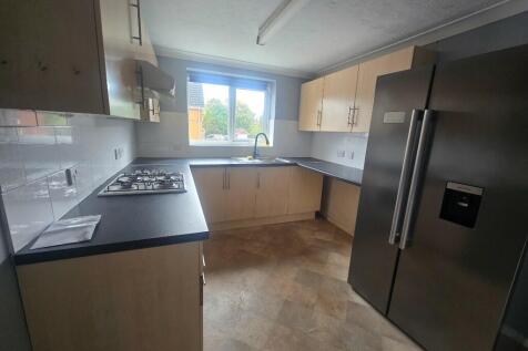 St. Helens Avenue, Tipton, West Midlands, DY4 photo 5