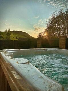 Spa with View of Tor