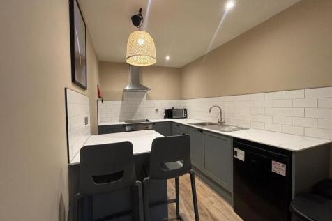 Moorland Road, Hyde Park, Leeds photo 5