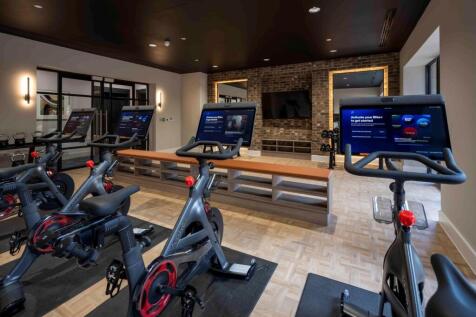 Peloton Hub