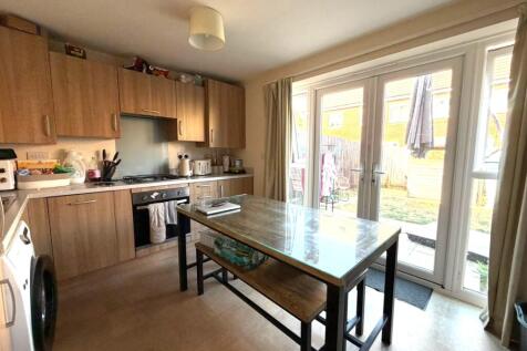 Eddleston Road, Swindon, Wiltshire photo 4