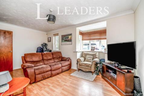 Redwood Grove, Bedford, Bedfordshire, MK42 photo 4
