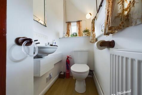 CAM02773G0-PR0132-STILL003