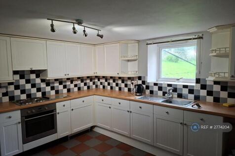 Integrated Appliances. Space For Washer/Drier