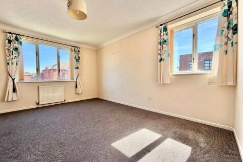 Smiths Court, Exeter photo 3