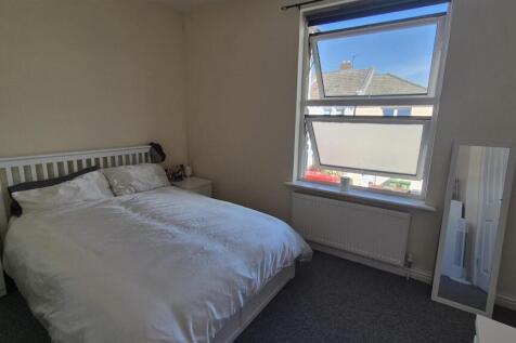 Prince Albert Road, Southsea photo 3