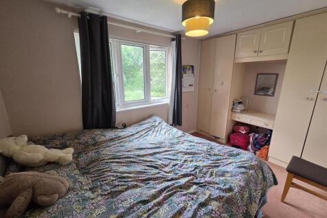 Allington Close, Taunton photo 5