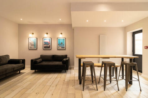 74WR Living Area