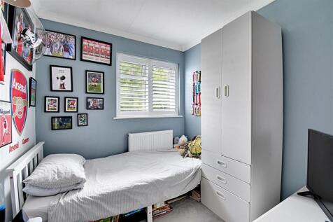 Bedroom 4.jpg