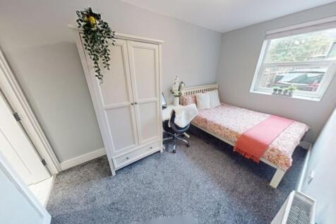 72 Bluecoat Rm 1