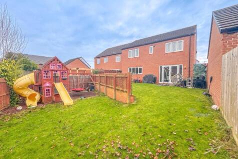 Chetwynd Drive - Image-19.jpg