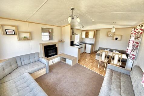 Carnaby Accord 4 1