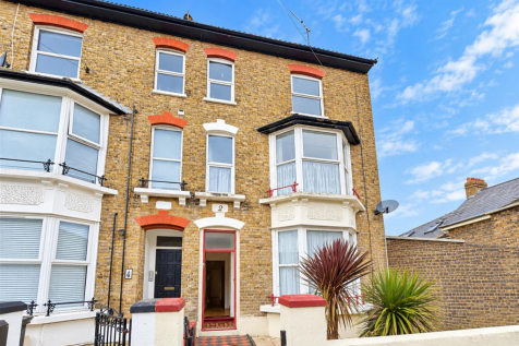 Victorian London Terrace in Blue Skies.png
